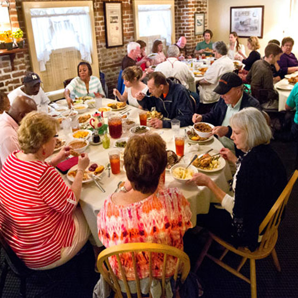 Mrs. Wilkes Dining Room, Savannah Georgia Restaurants Mrs. Wilkes Dining Room, Savannah Georgia Restaurants